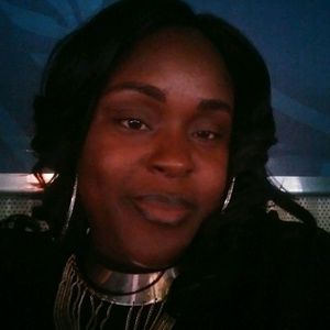 Meet your Posher, Saundra